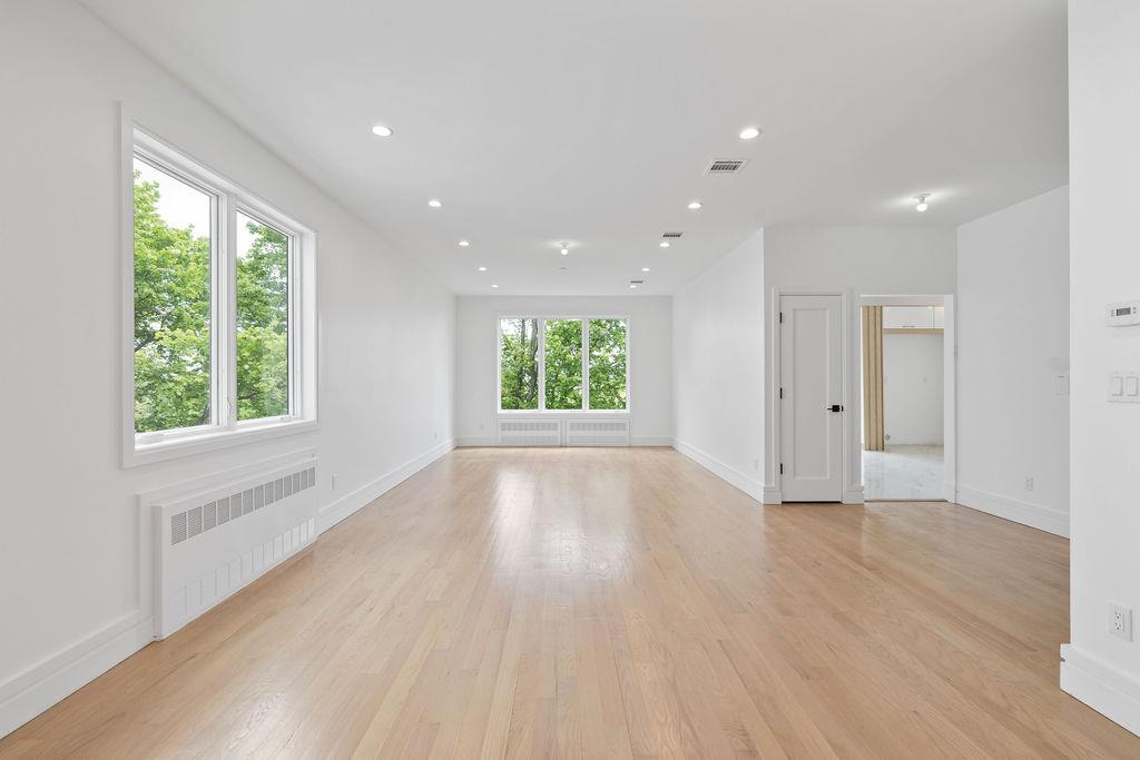 242 Blauvelt Road Unit: 216