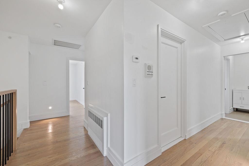 242 Blauvelt Road Unit: 216