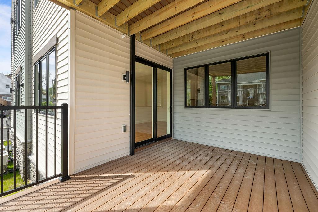 3 E Funston Avenue Unit: 220