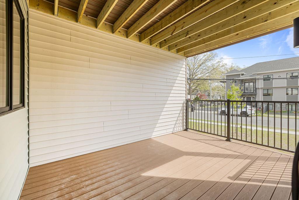 3 E Funston Avenue Unit: 220