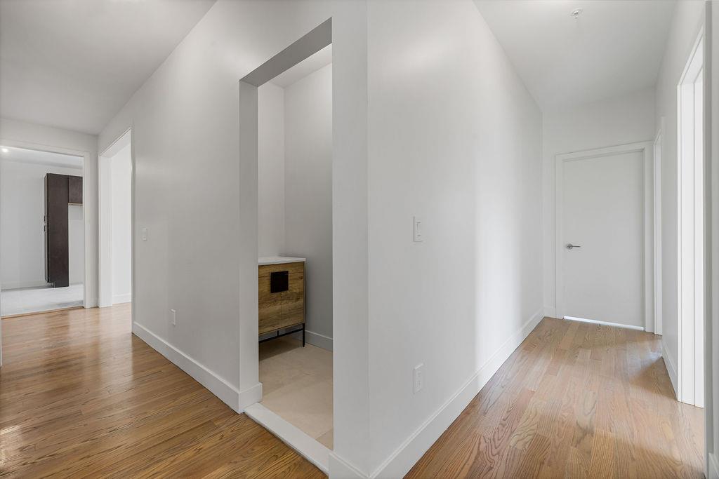 3 E Funston Avenue Unit: 220