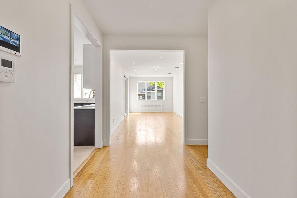 3 E Funston Avenue Unit: 220