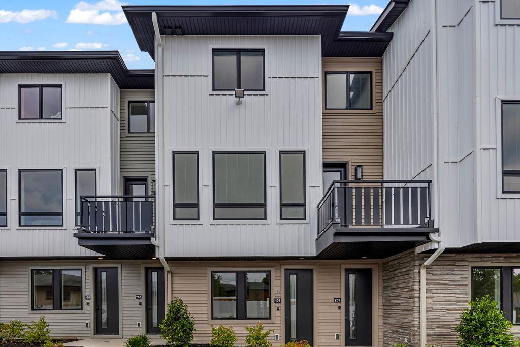 17 Union Road Unit: 204