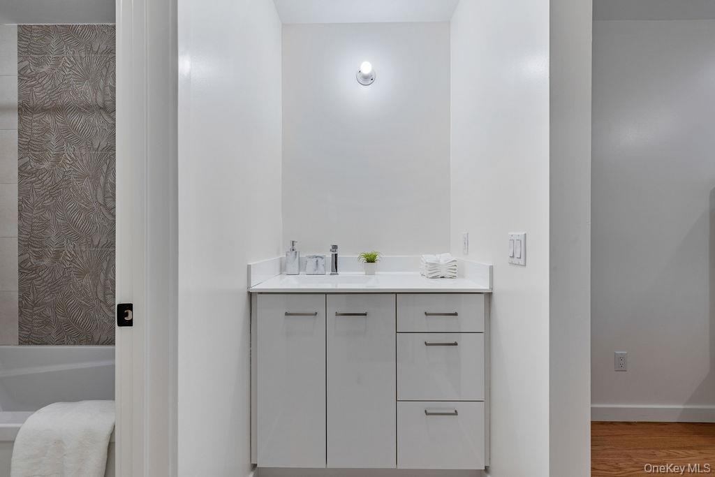 17 Union Road Unit: 203