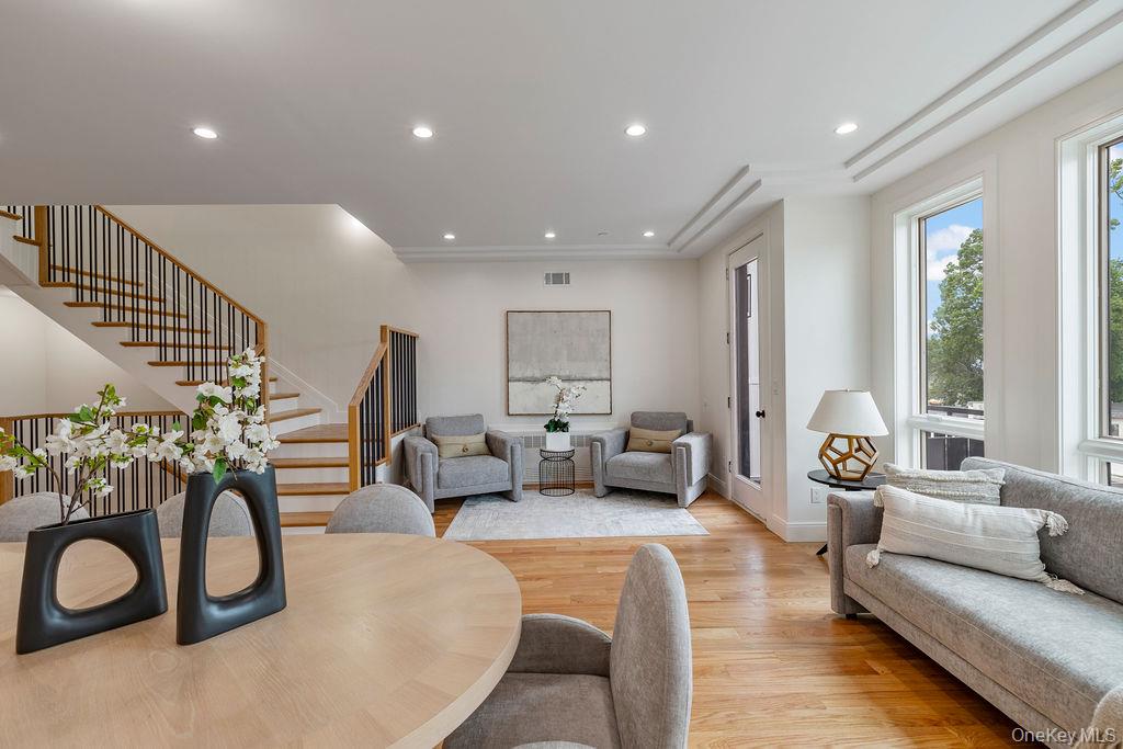 17 Union Road Unit: 203