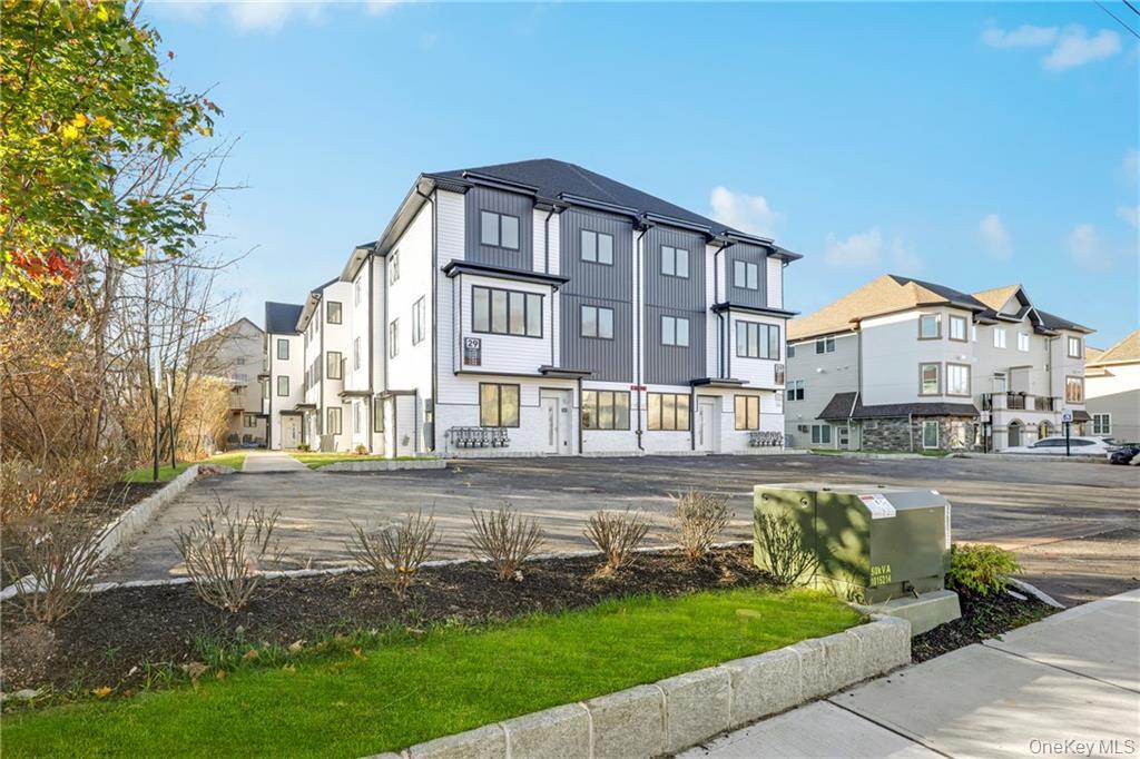 29 Calvert Drive Unit: 114