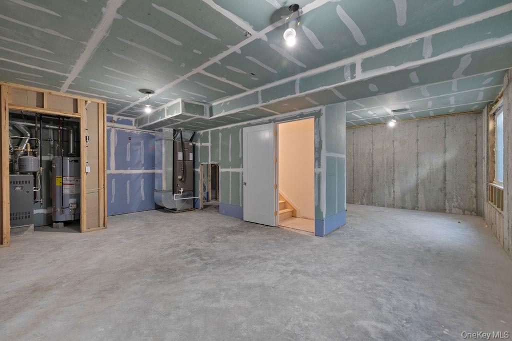 27 Ellish Parkway Unit: 112