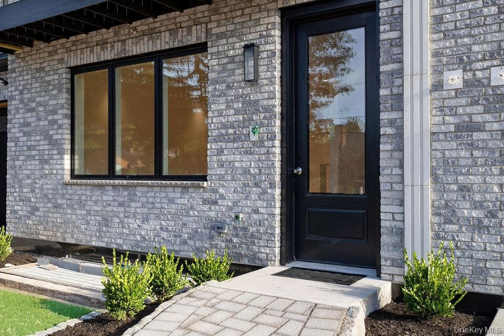 27 Ellish Parkway Unit: 112