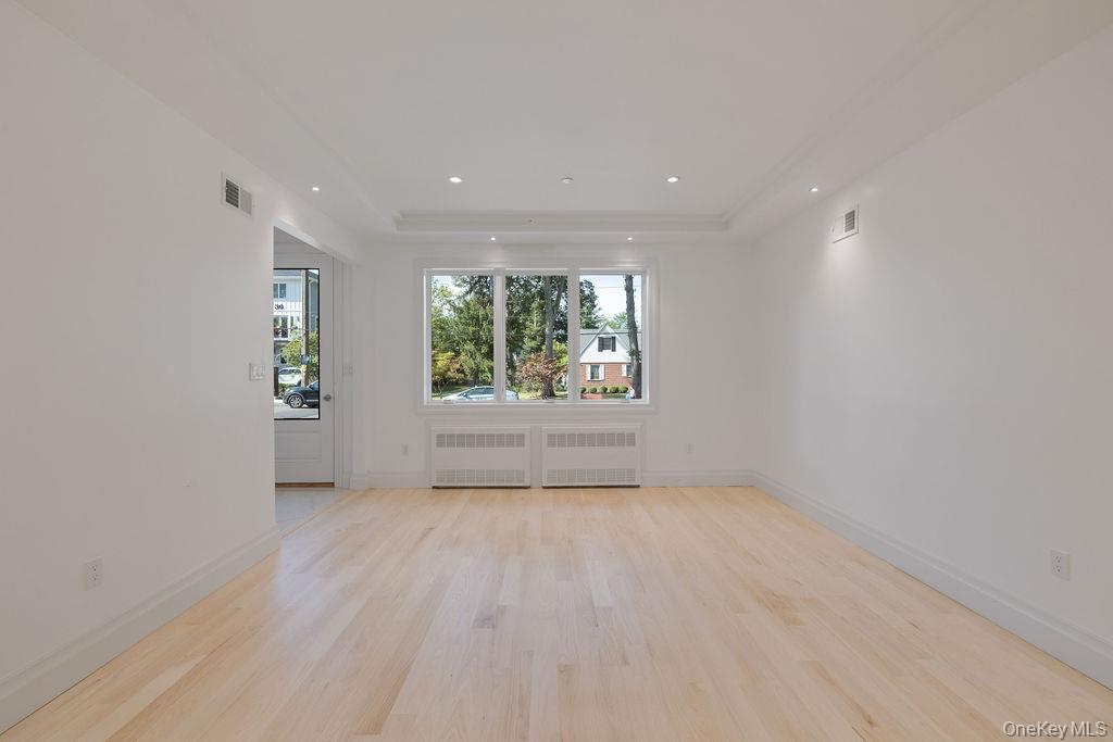 27 Ellish Parkway Unit: 112