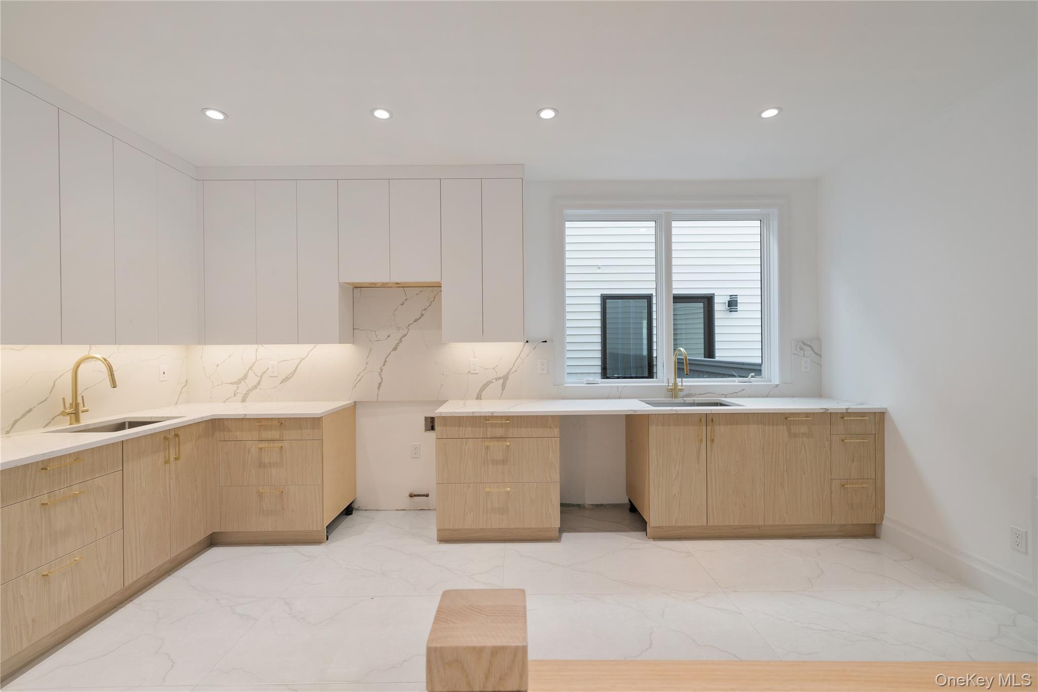 27 Ellish Parkway Unit: 112