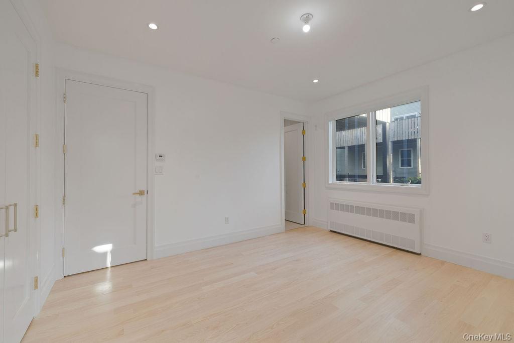 27 Ellish Parkway Unit: 103