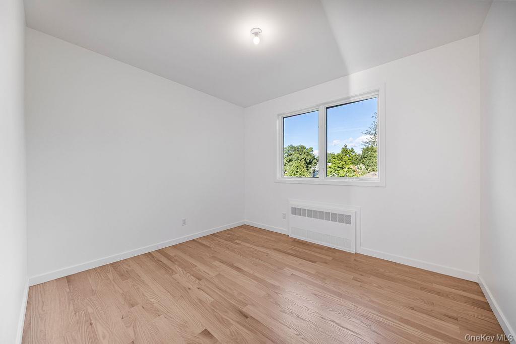 40 Singer Avenue Unit: 201