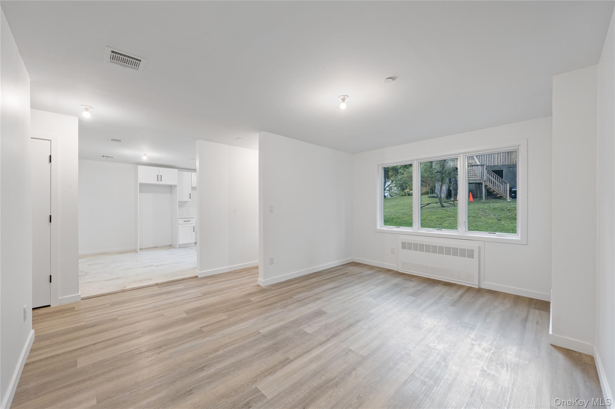 40 Singer Avenue Unit: 201