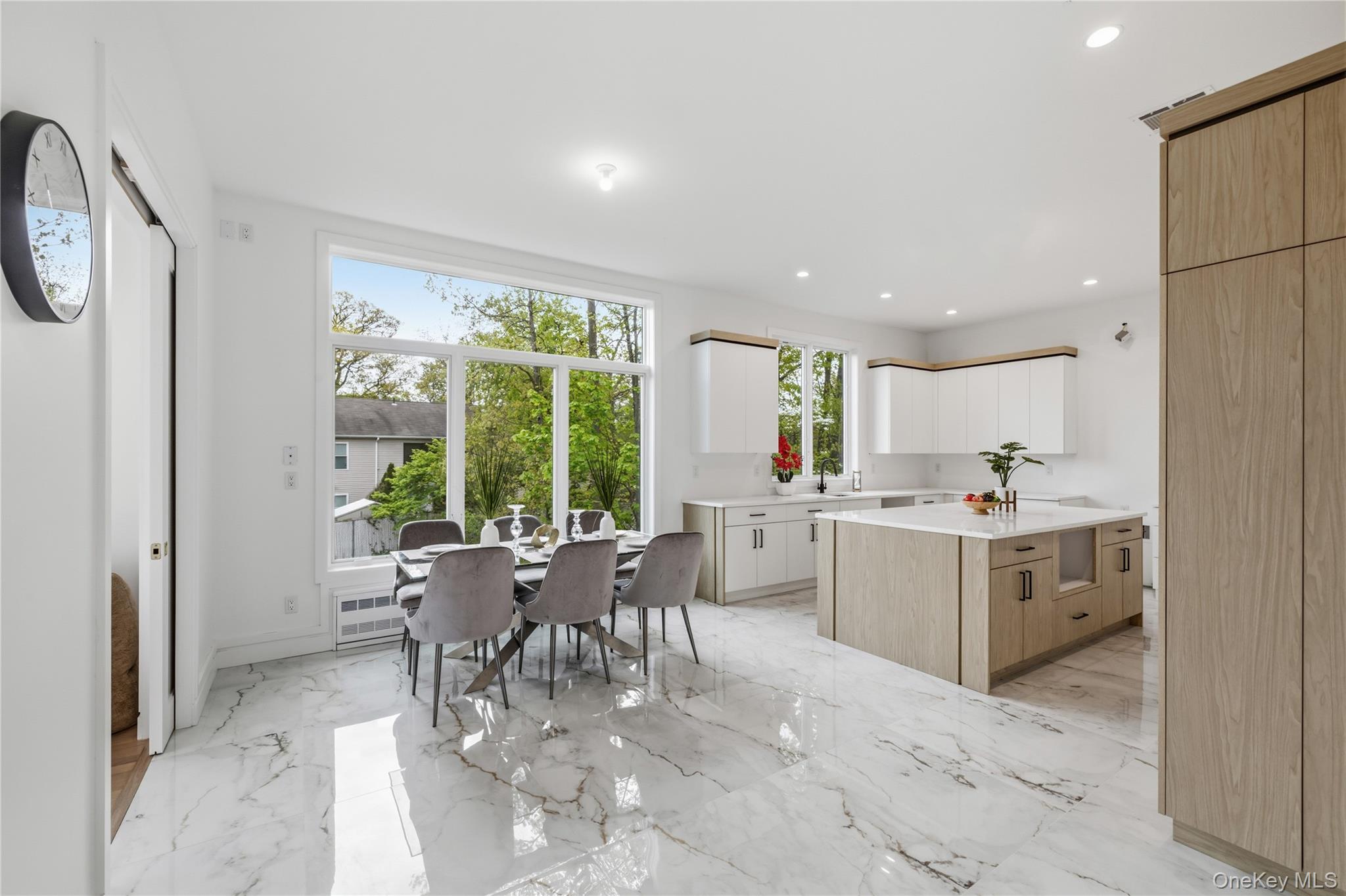 40 Singer Avenue Unit: 201