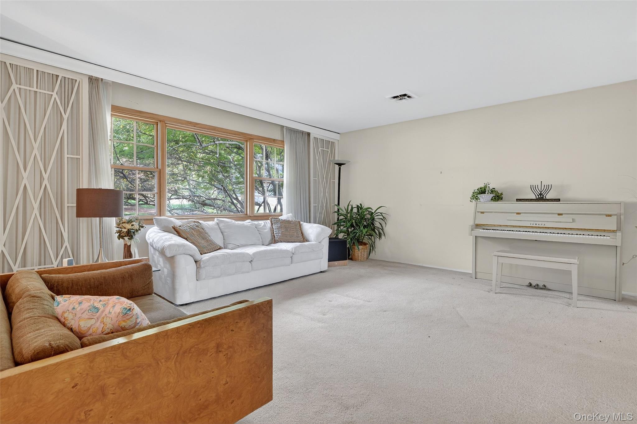 15 Stockbridge Avenue