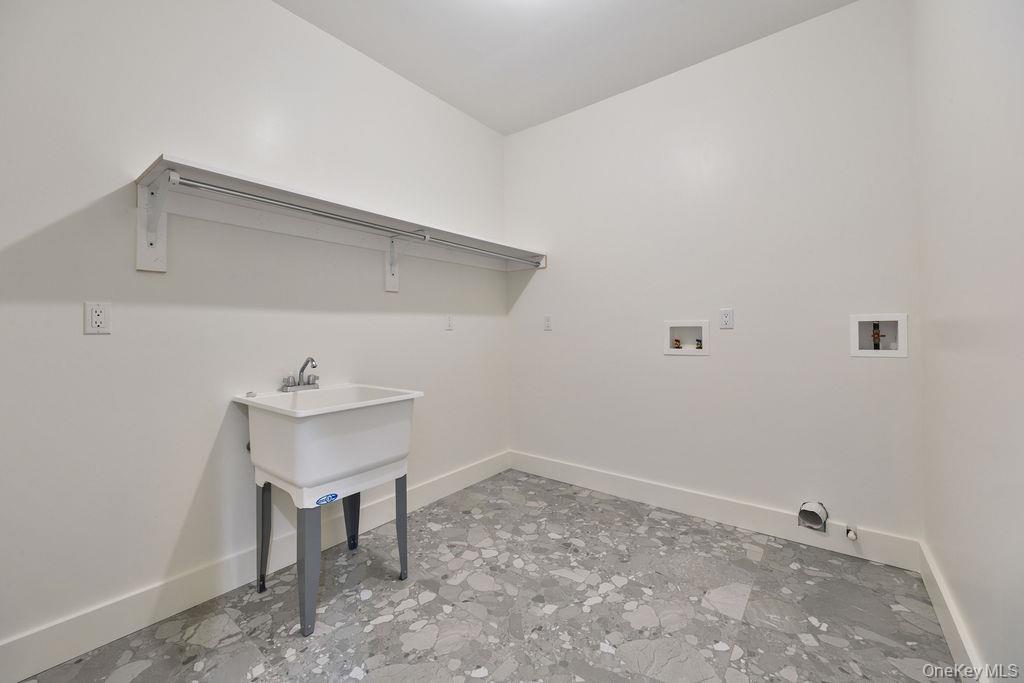 139 Union Road Unit: 212