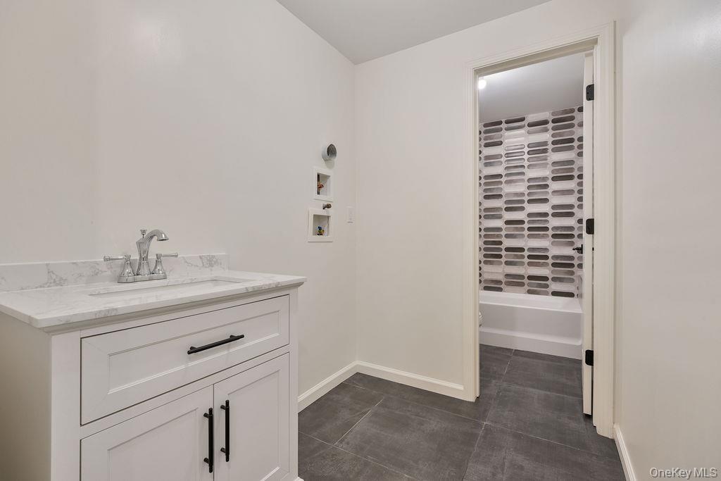 139 Union Road Unit: 212