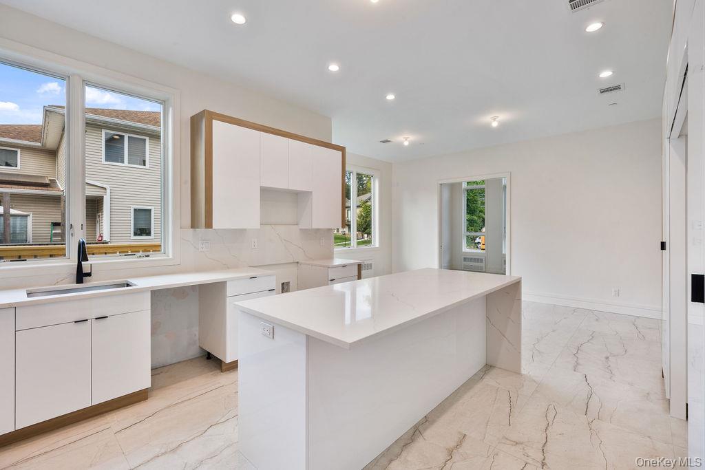 139 Union Road Unit: 212