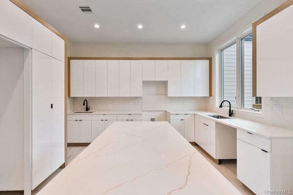 139 Union Road Unit: 212