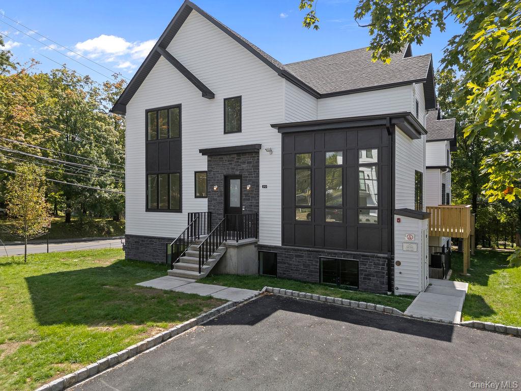 139 Union Road Unit: 212