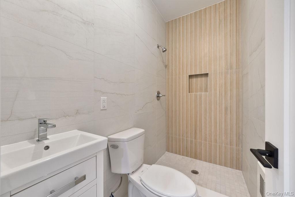 139 Union Road Unit: 212