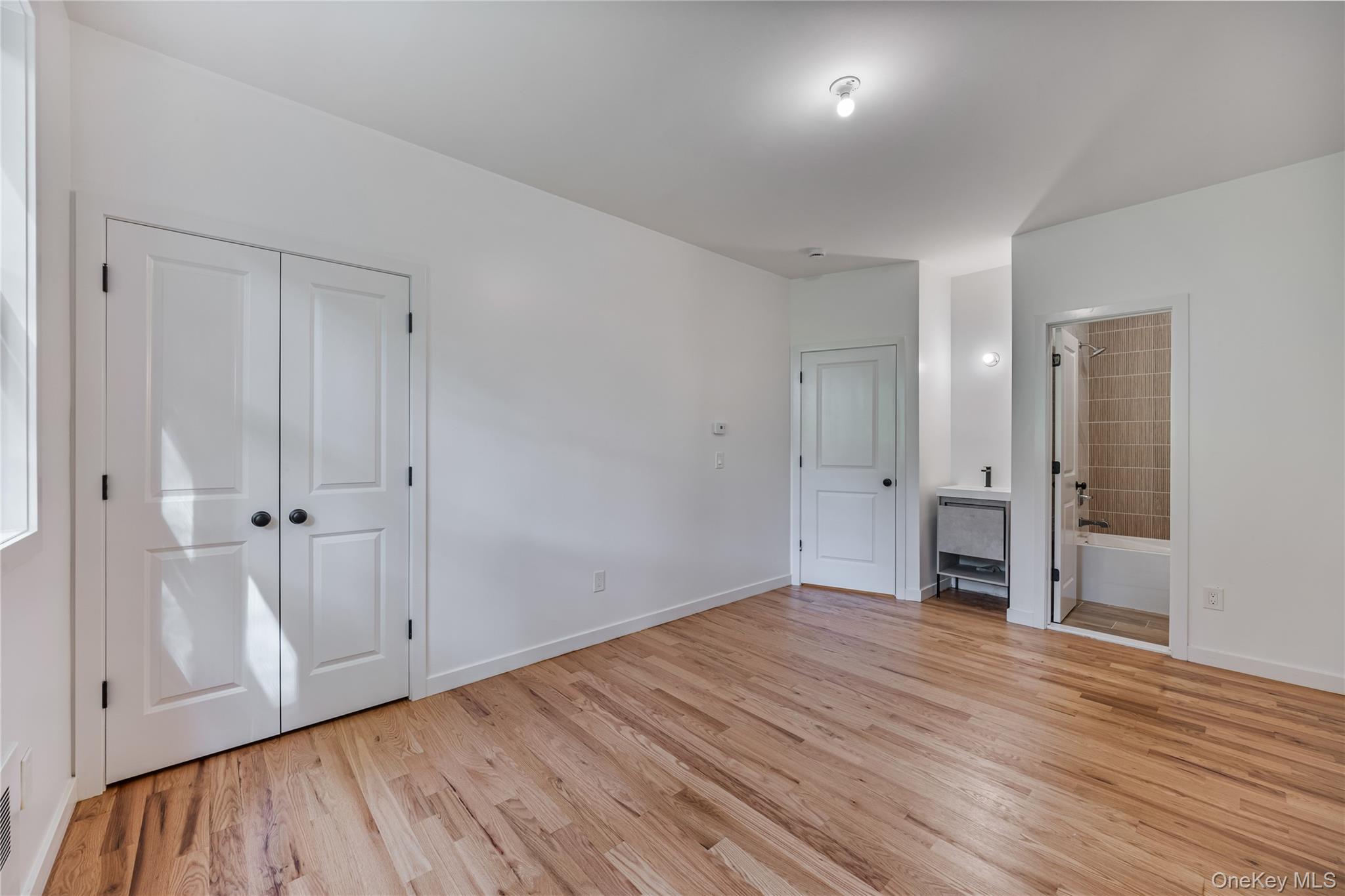 15 Northbrook Road Unit: 202