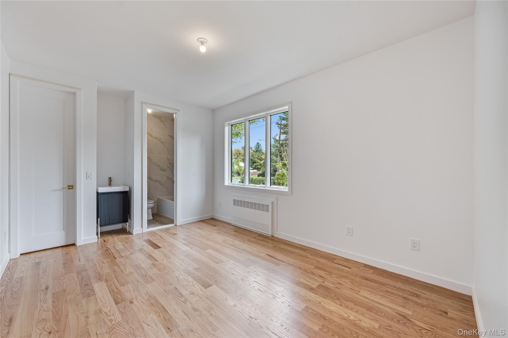 15 Northbrook Road Unit: 202