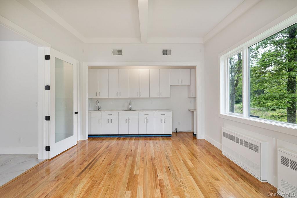 23 Northbrook Road Unit: 201