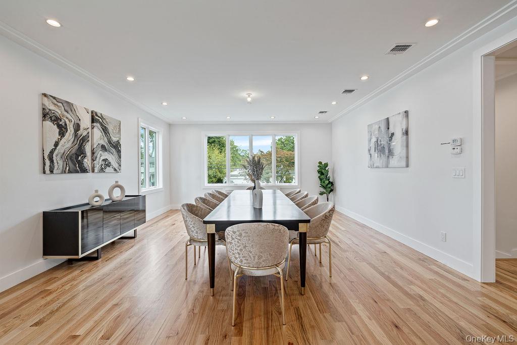 23 Northbrook Road Unit: 201