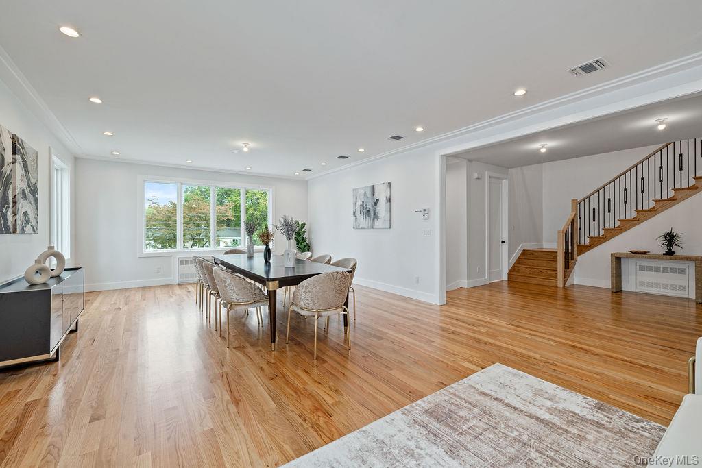23 Northbrook Road Unit: 201