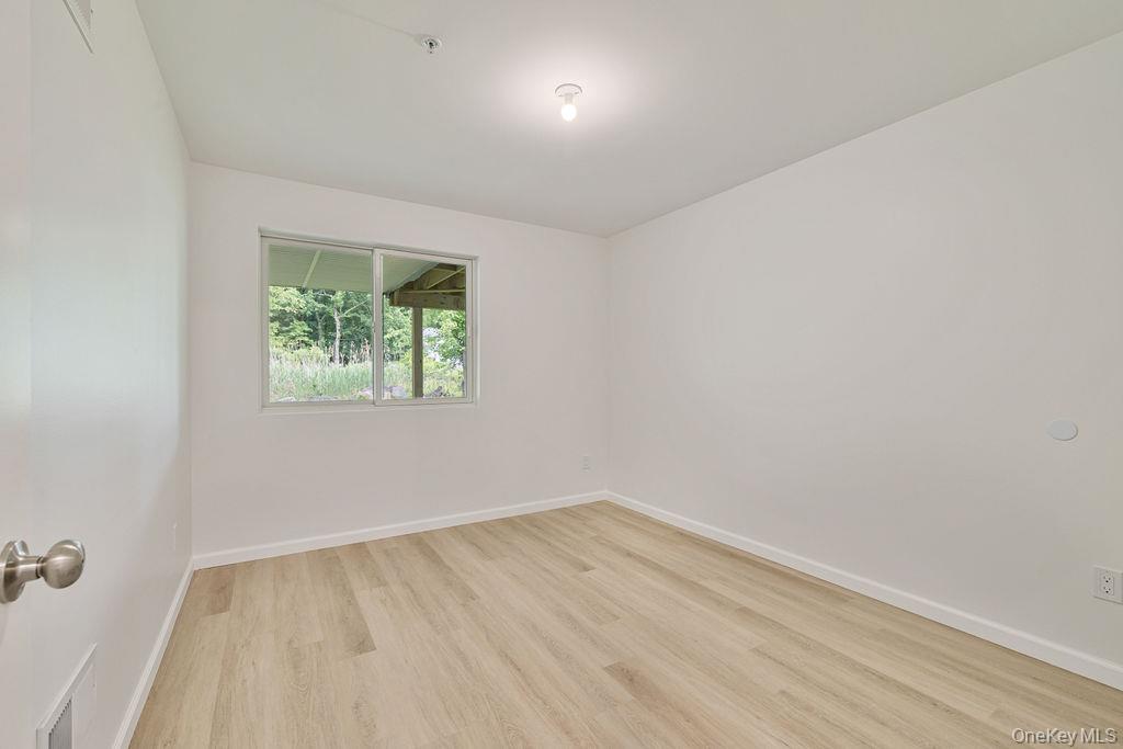 23 Northbrook Road Unit: 201