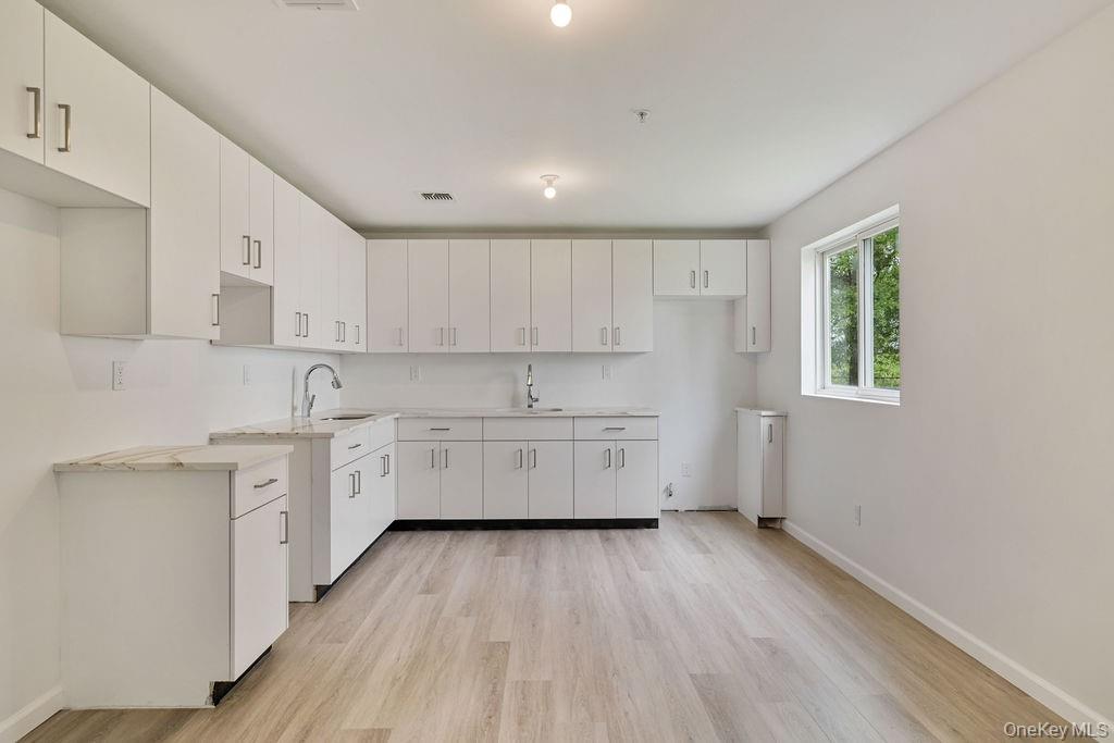 23 Northbrook Road Unit: 201