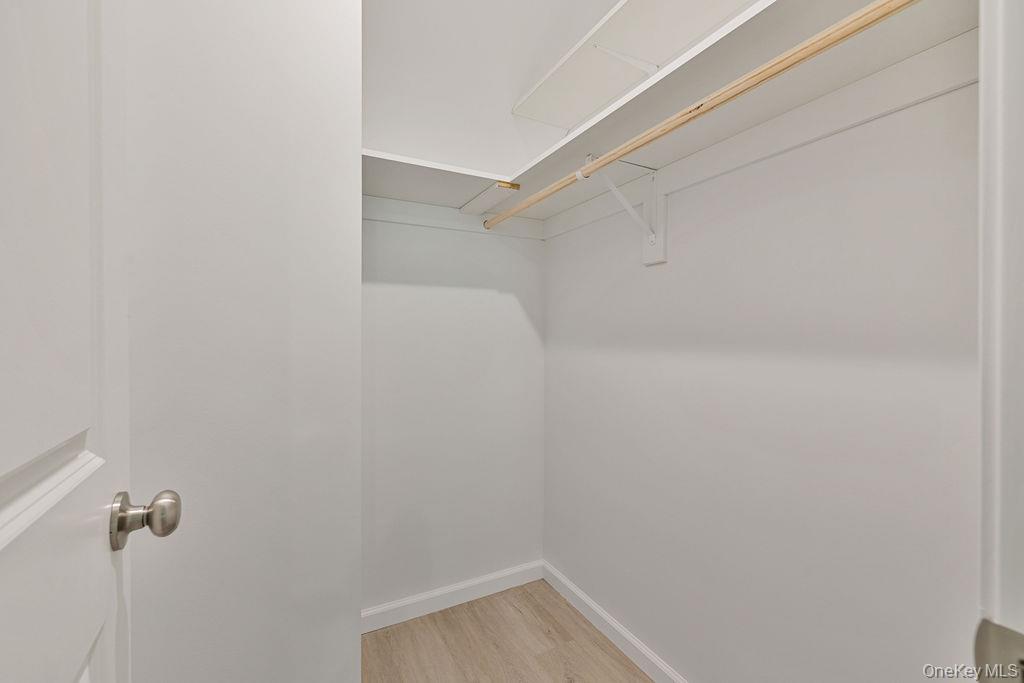 23 Northbrook Road Unit: 201