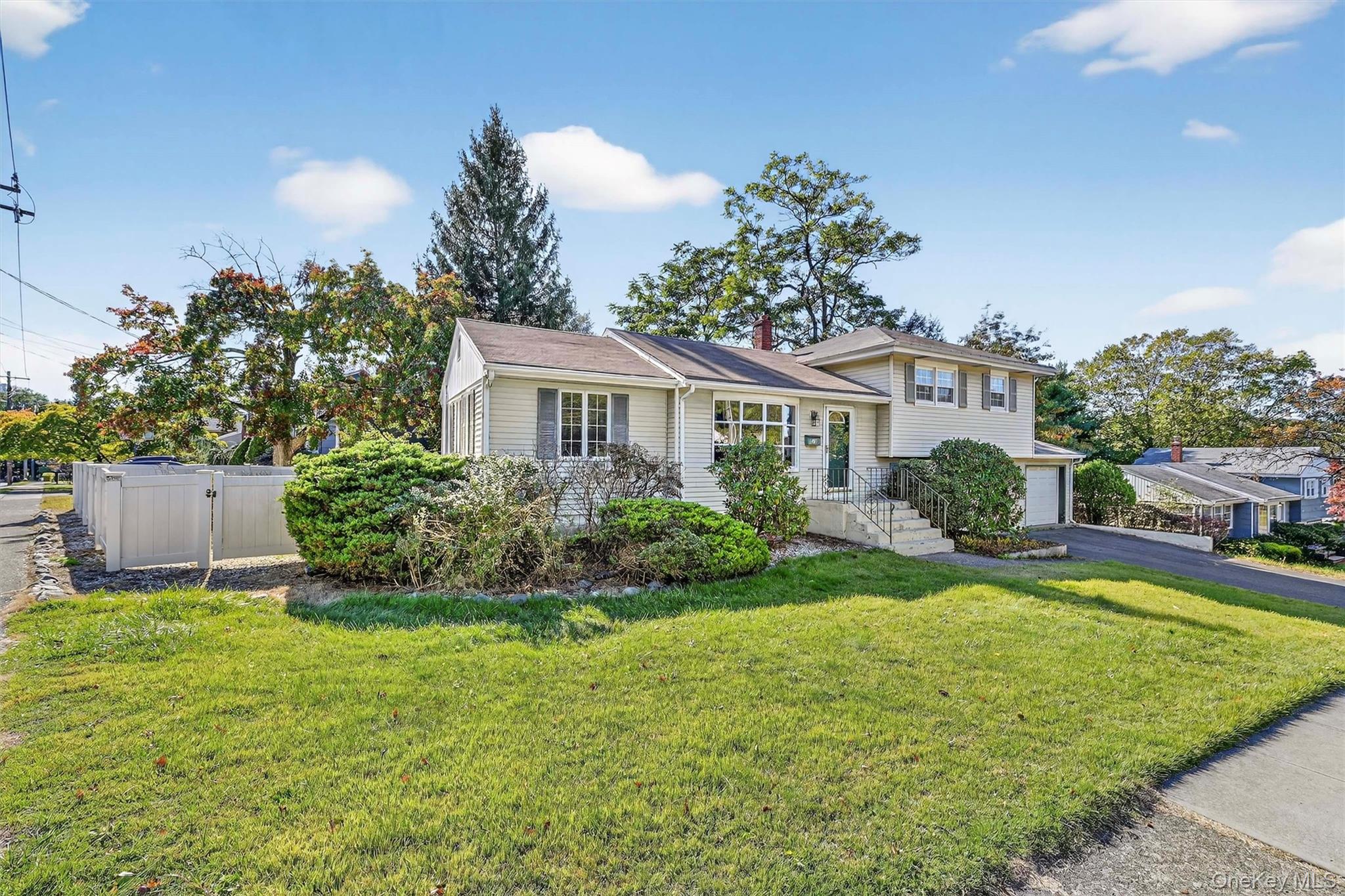 23 Maplewood Boulevard