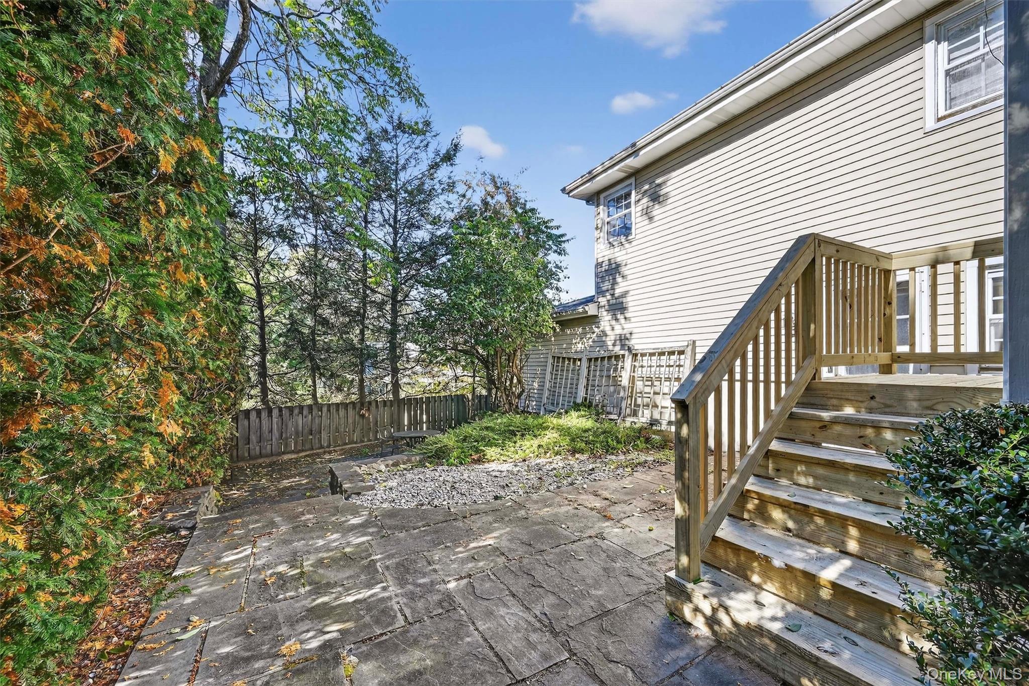 23 Maplewood Boulevard