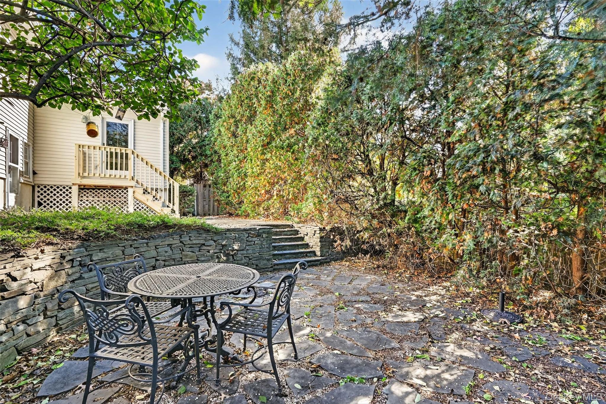 23 Maplewood Boulevard