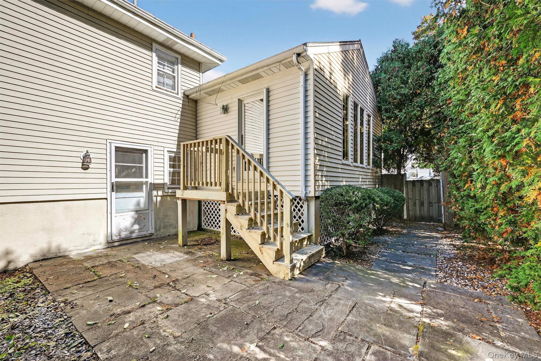 23 Maplewood Boulevard