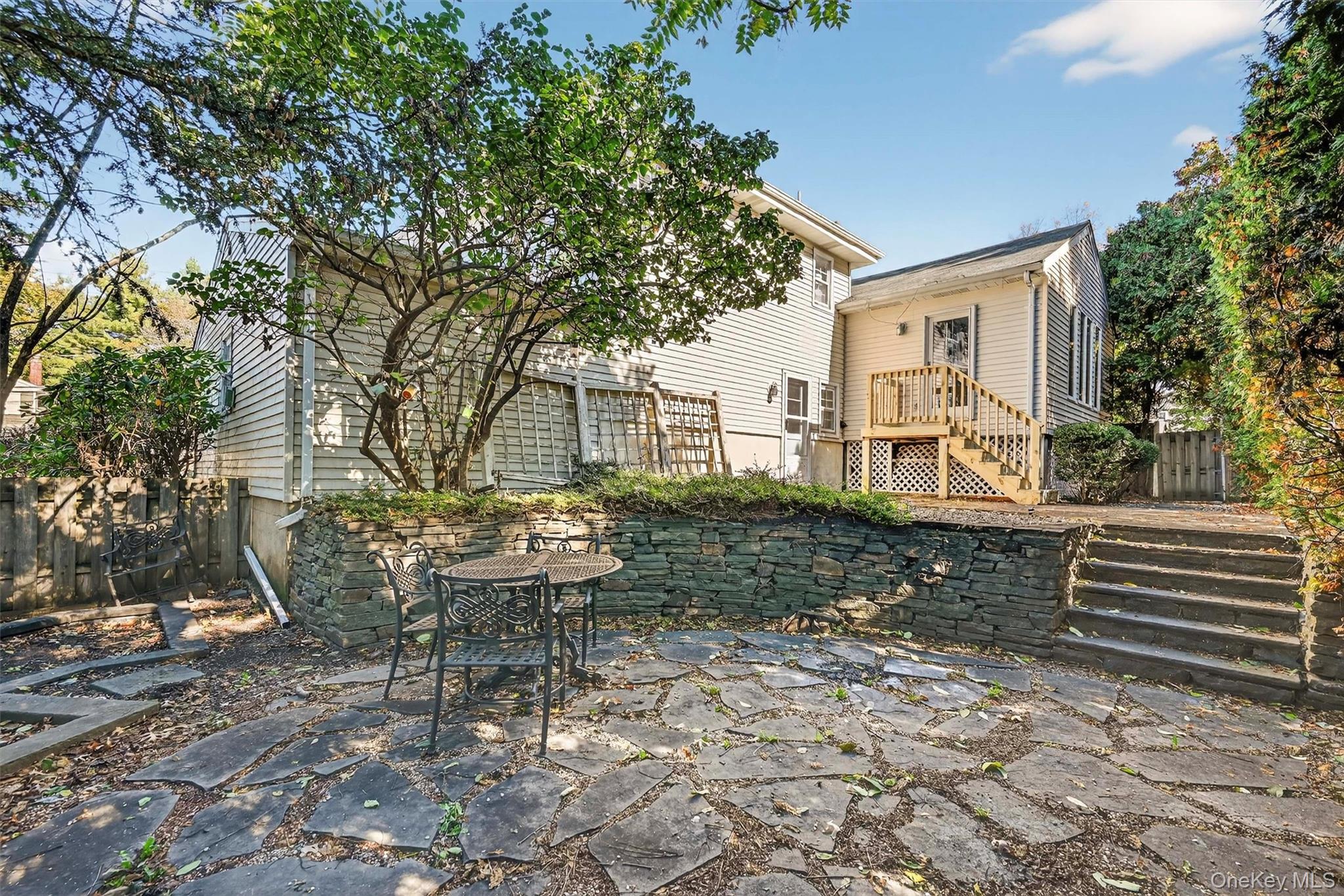 23 Maplewood Boulevard