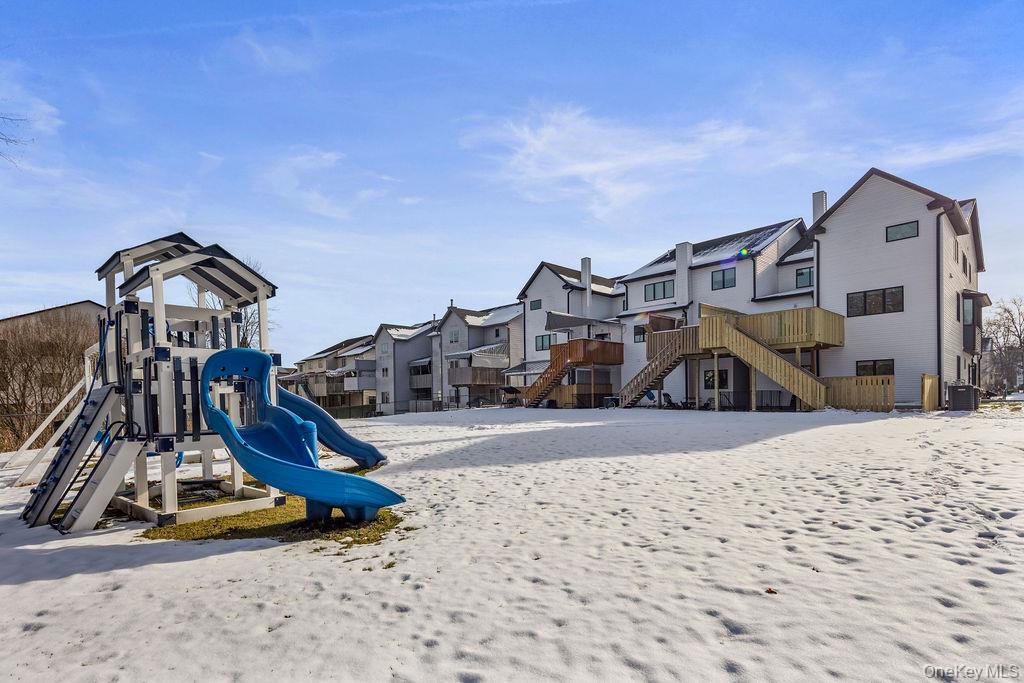 14 Calvert Drive Unit: 102