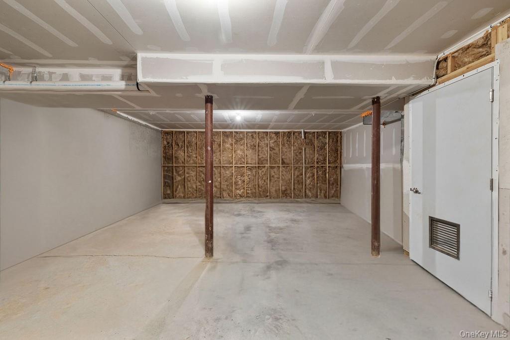 14 Calvert Drive Unit: 102