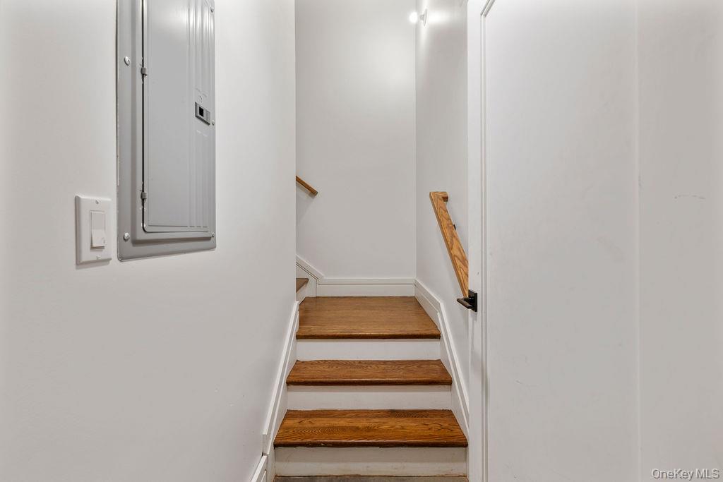 14 Calvert Drive Unit: 102