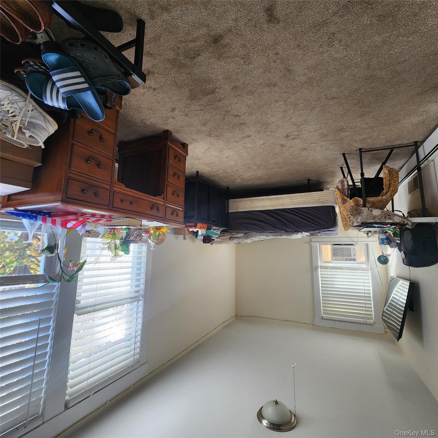 24 Prairie Avenue Unit: B