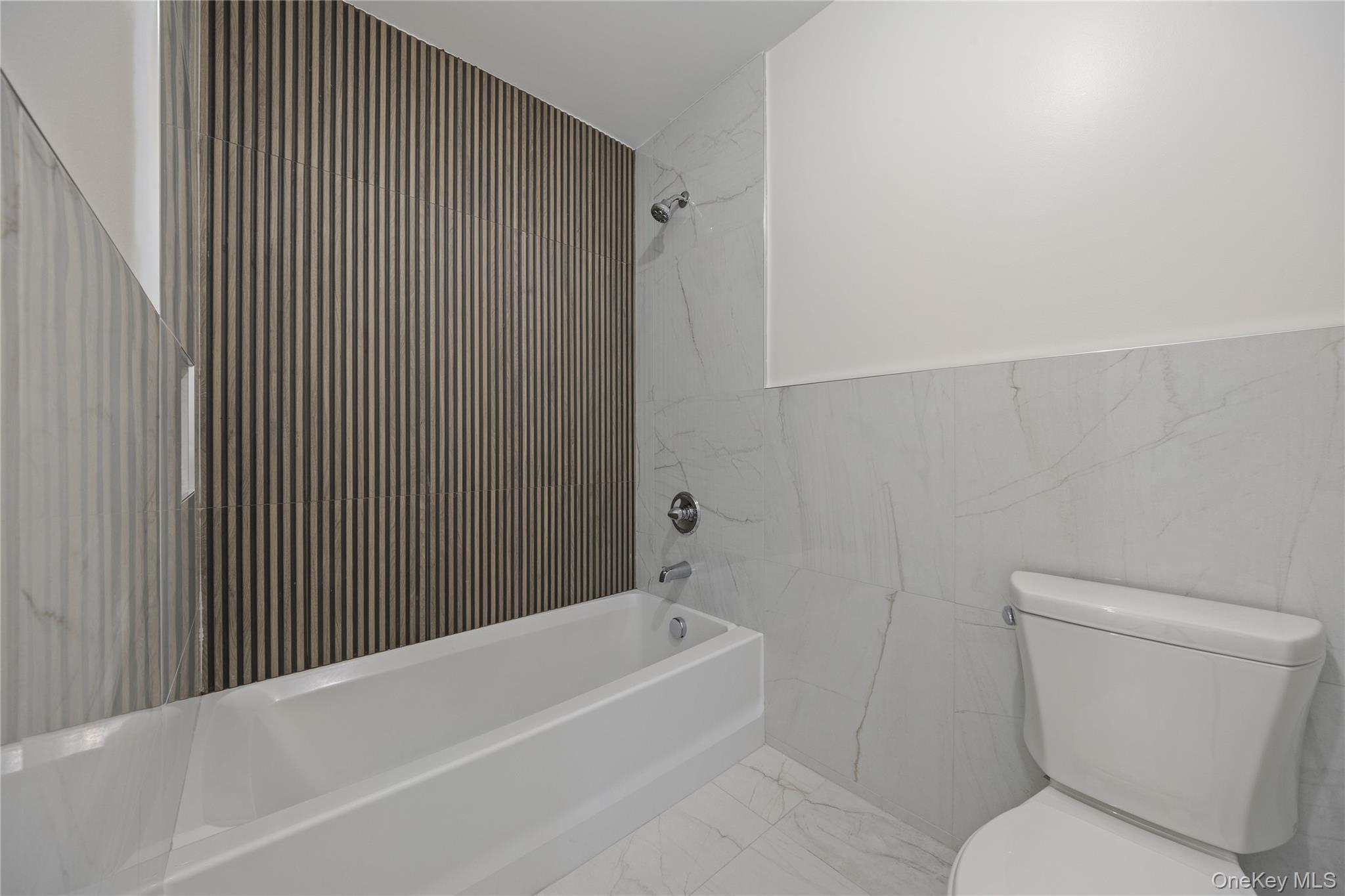 352 Blauvelt Road Unit: 202