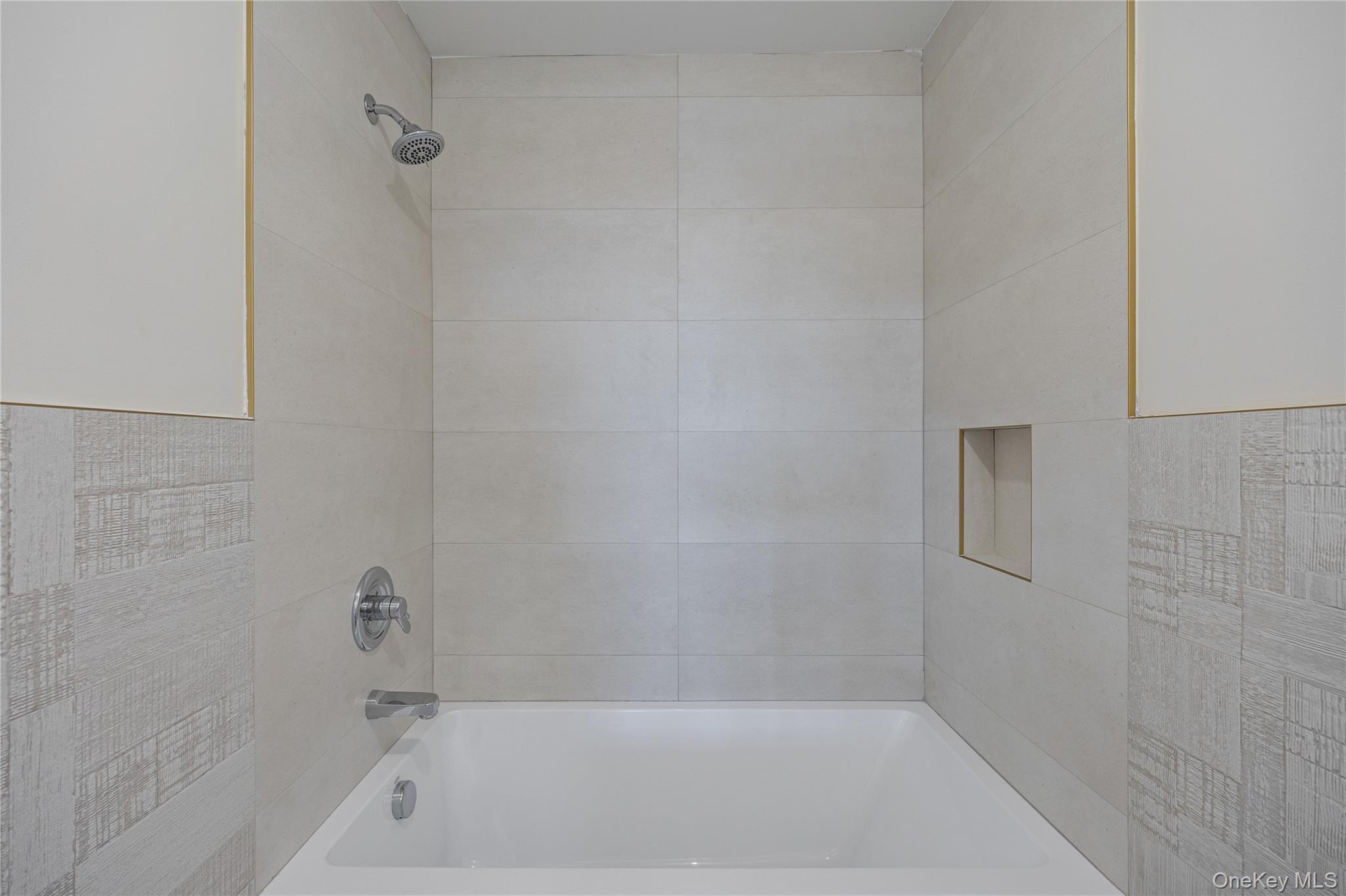 352 Blauvelt Road Unit: 202