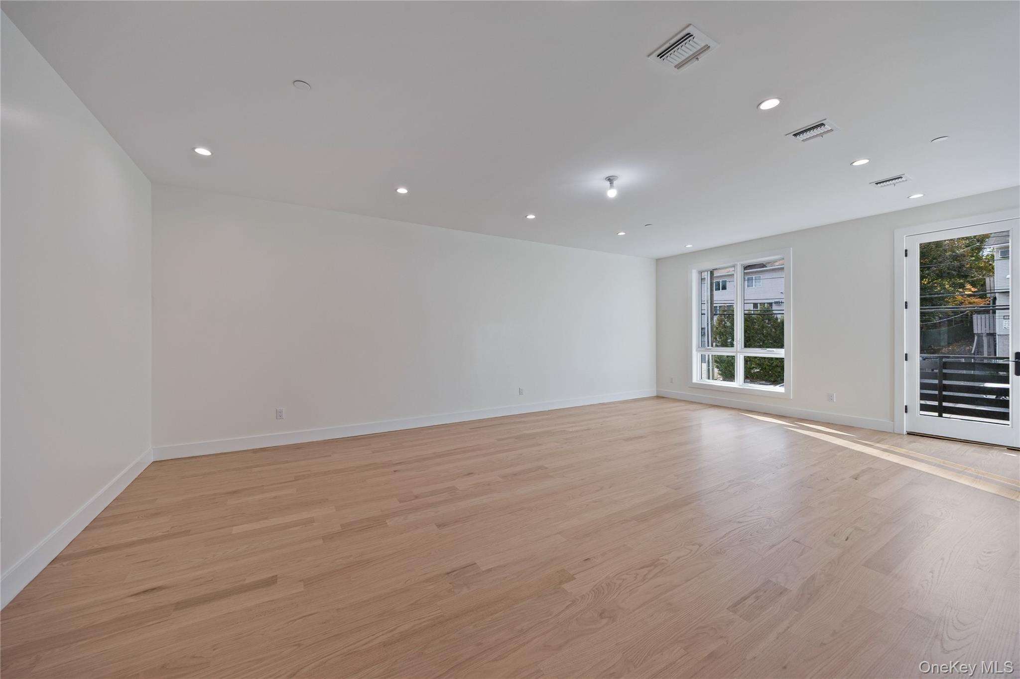 352 Blauvelt Road Unit: 202