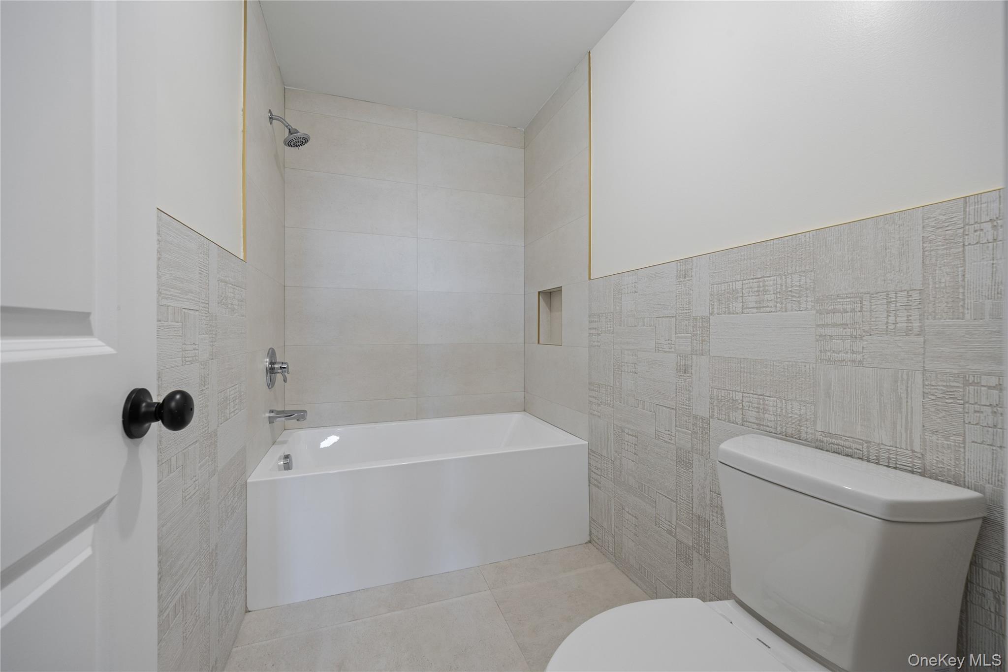 352 Blauvelt Road Unit: 202