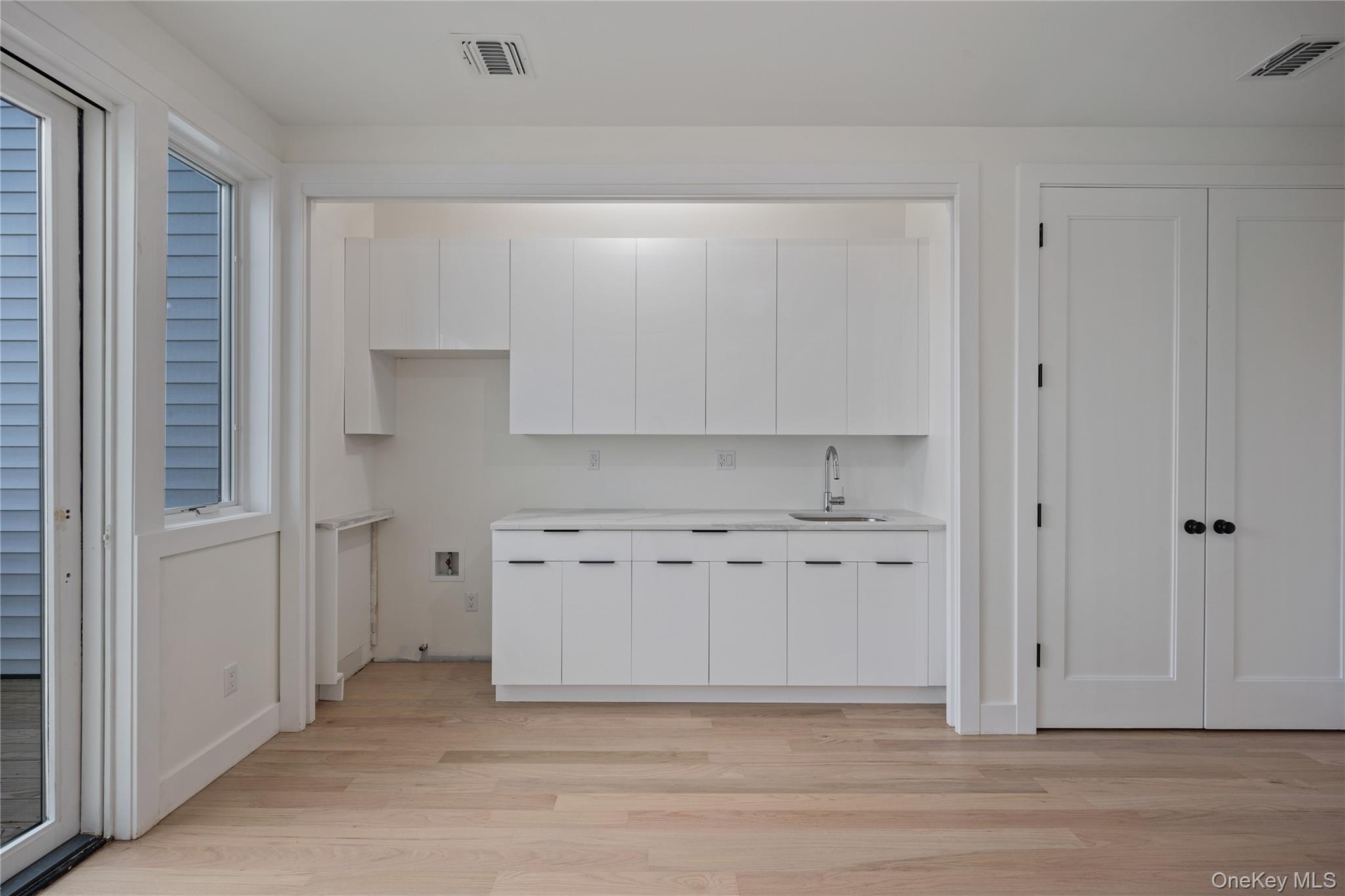 352 Blauvelt Road Unit: 202