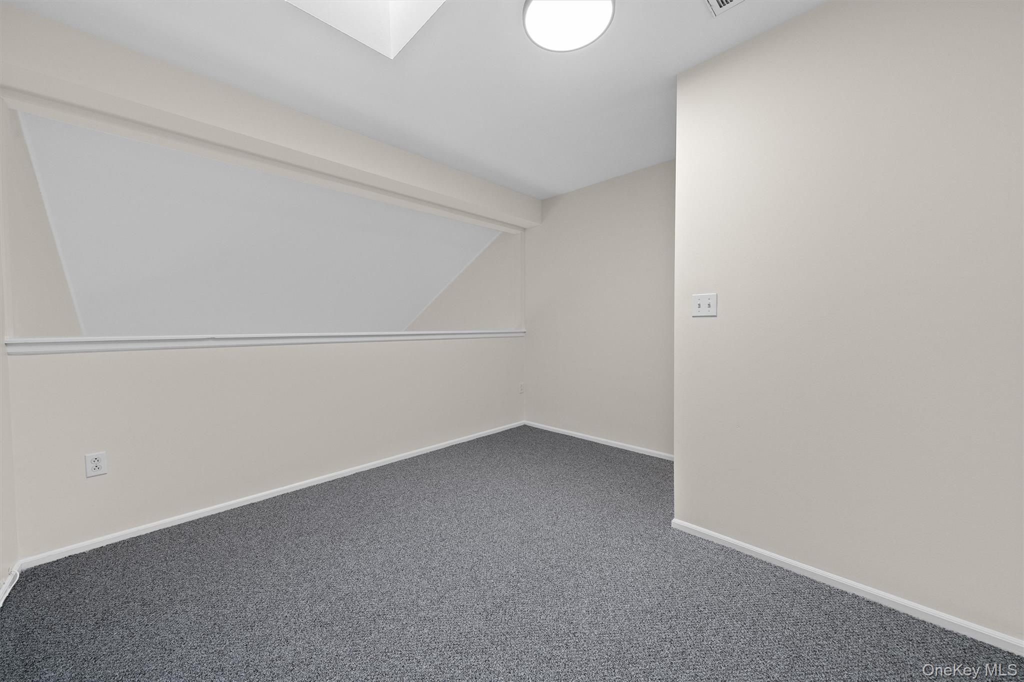 10-12 Chestnut Street Unit: B303