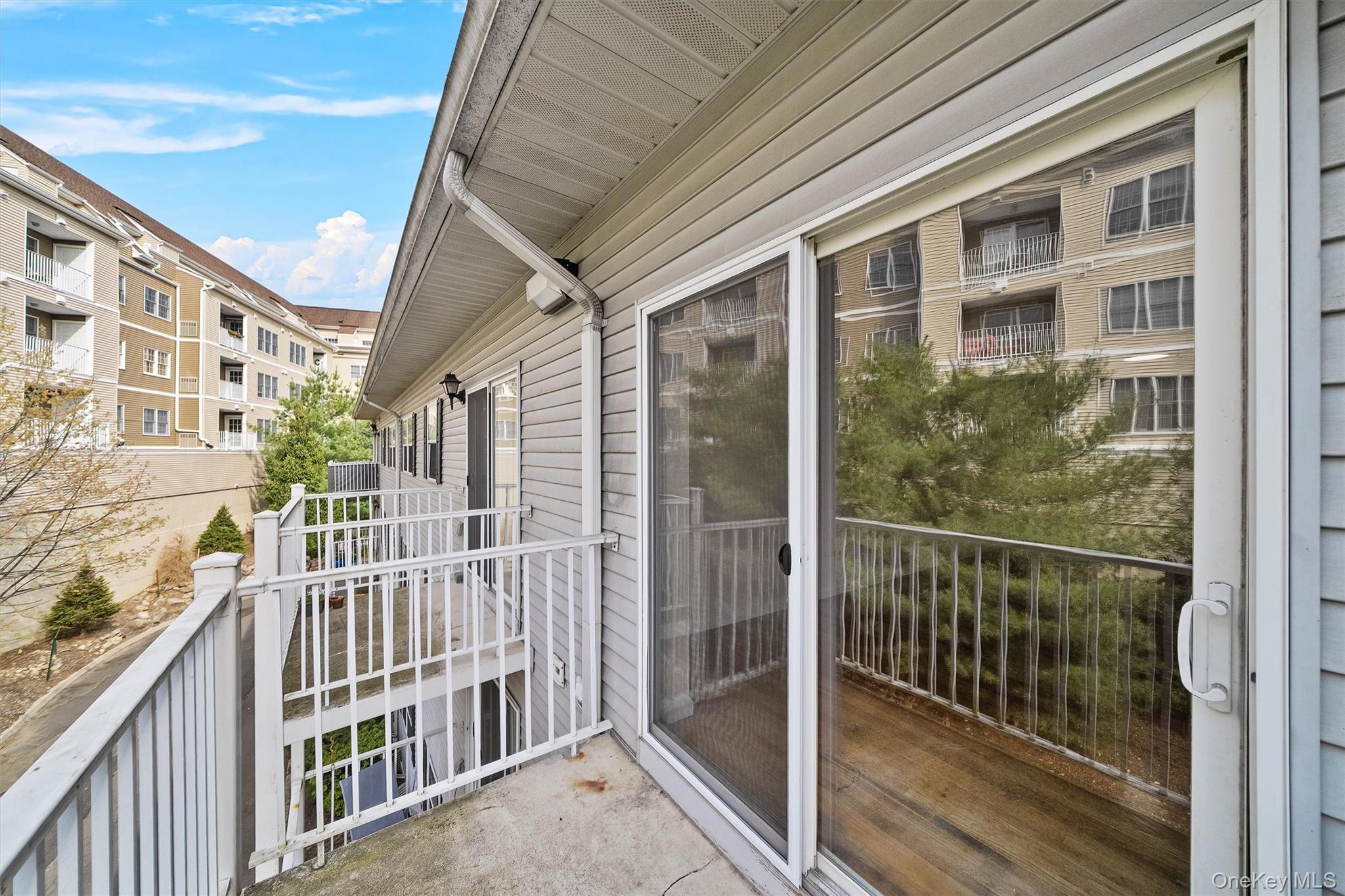 10-12 Chestnut Street Unit: B303