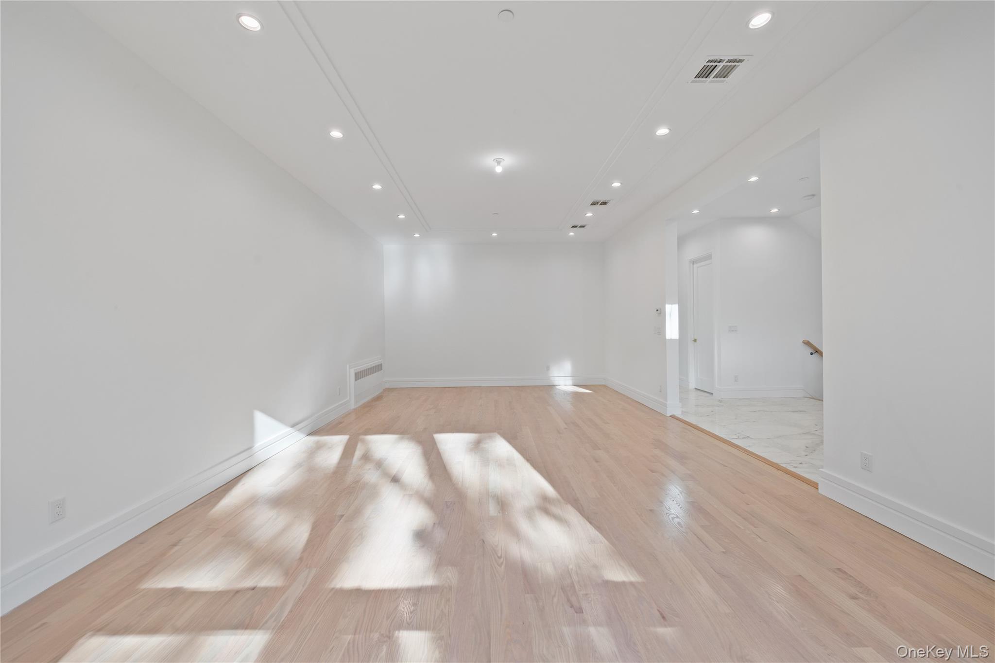 40 Singer Avenue Unit: 214